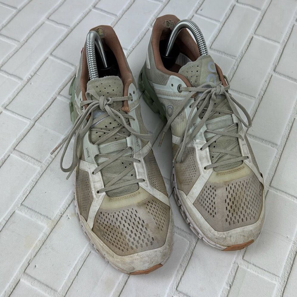 On Cloudflow Running Shoes Womens Athletic Lace Up Sneakers US 9.5 White Green